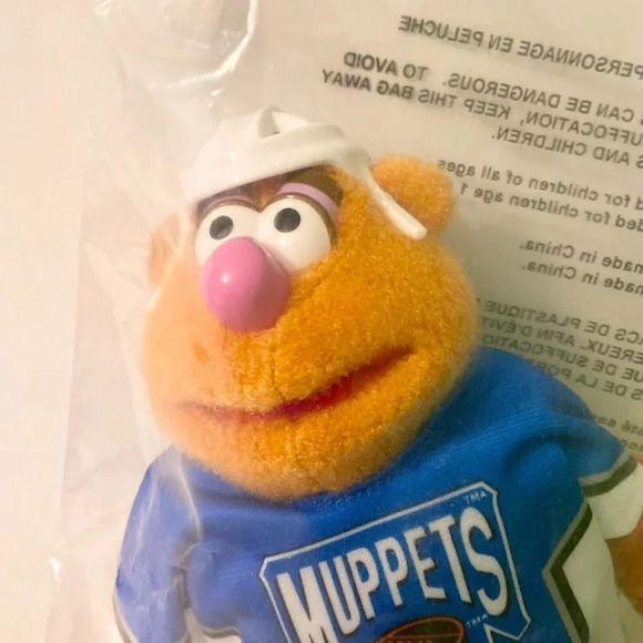 Vintage 1995 McDonalds Toy Fozzie Bear Muppets Hockey NHL Plush - Picture 2 of 9